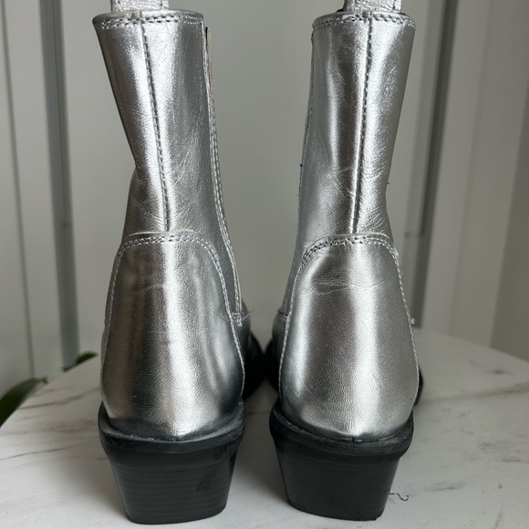 Topshop Miffy leather western ankle boot in
silver - Picture 3 of 6